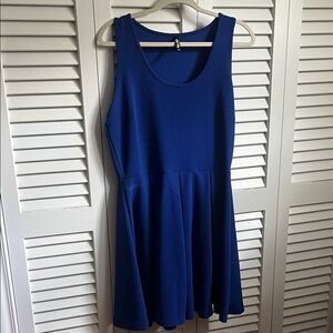 Elegant Blue Sleeveless Dress